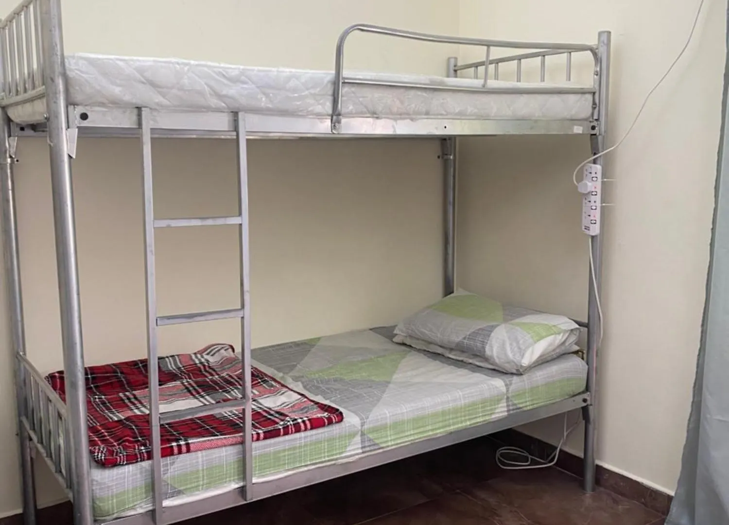 Sakhra Hostel Ντουμπάι